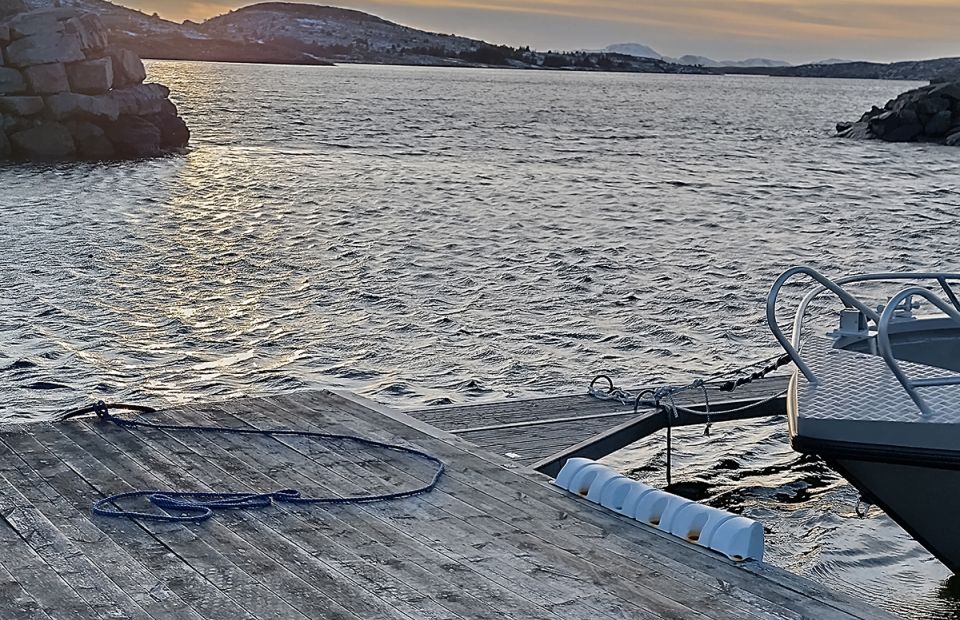 Moloåpningen sett fra gjestebrygga.