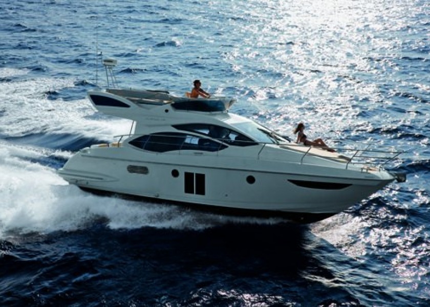 Azimut 38