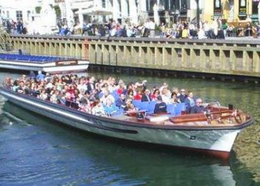 Bredgaard passasjerb&aring;t