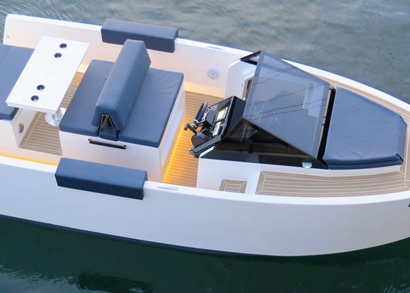 De Antonio D23 Cruiser