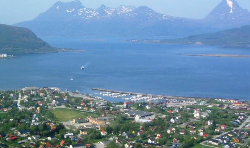 Allmenningsbrygga Nesna Havn