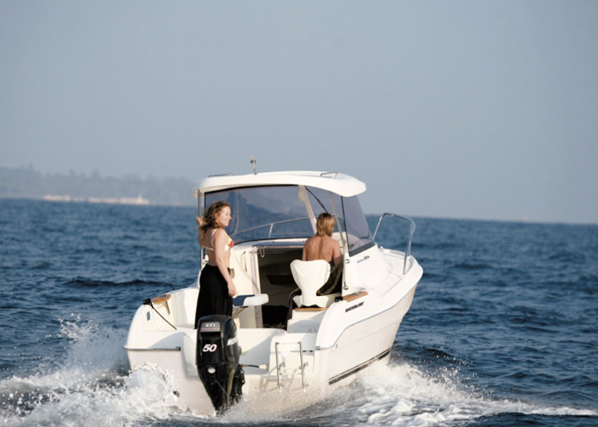 Quicksilver 530 Pilothouse