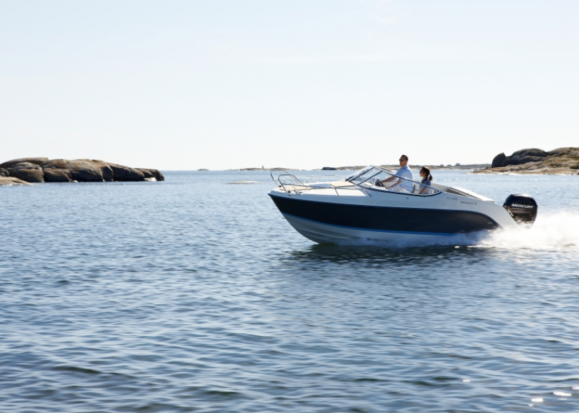 Quicksilver Activ 595 Cabin