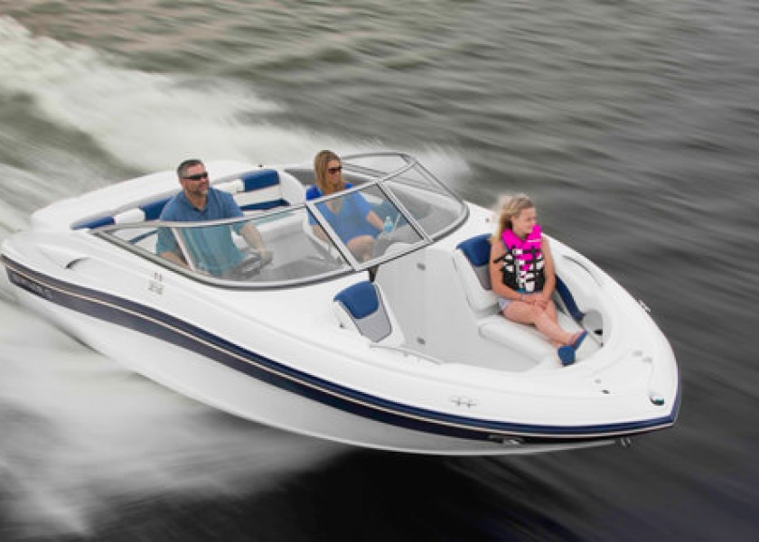 Rinker Captiva 216 BR