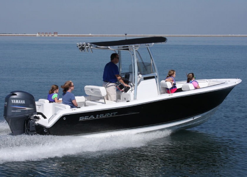 Sea Hunt Triton 210