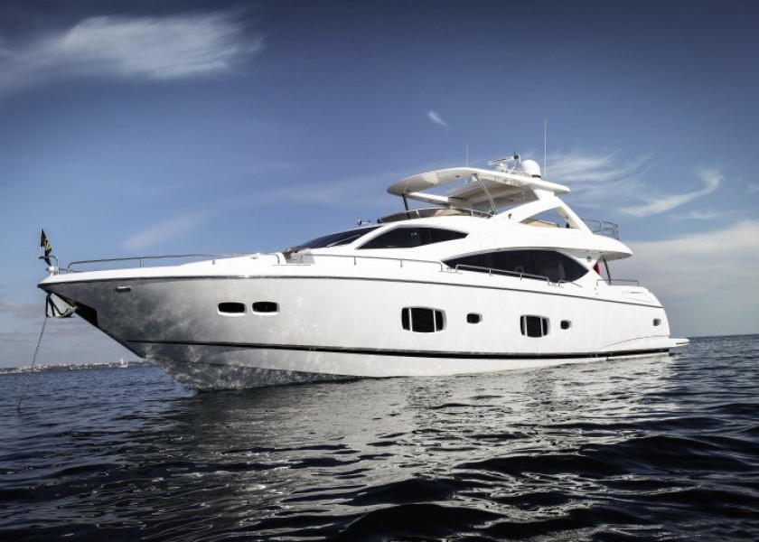 Sunseeker 88 Yacht